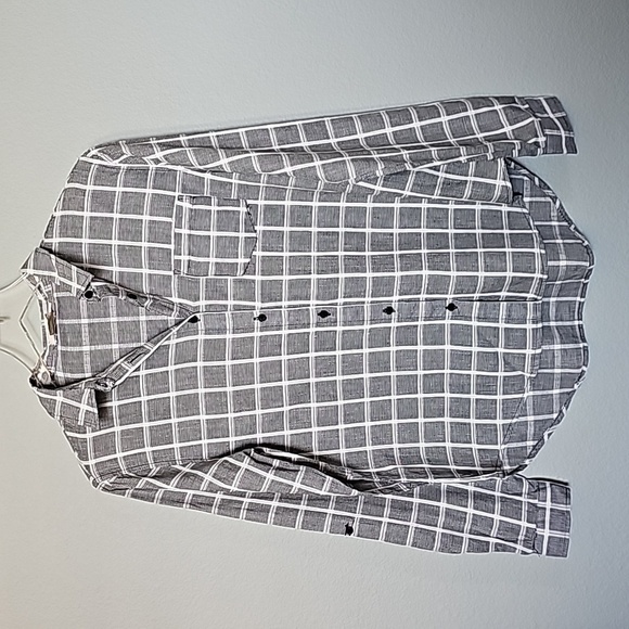 Love Notes Casual Office medium plaid roll tab sleeve blouse - Picture 1 of 5